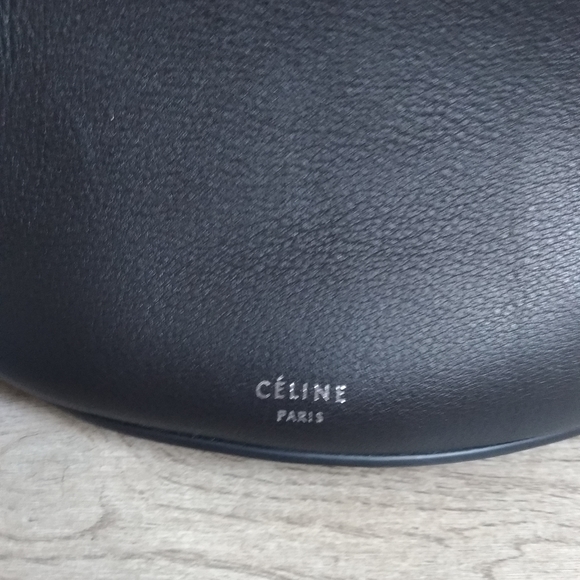 PRISTINE Authentic Celine black Calfskin crossbody bag - Picture 5 of 11